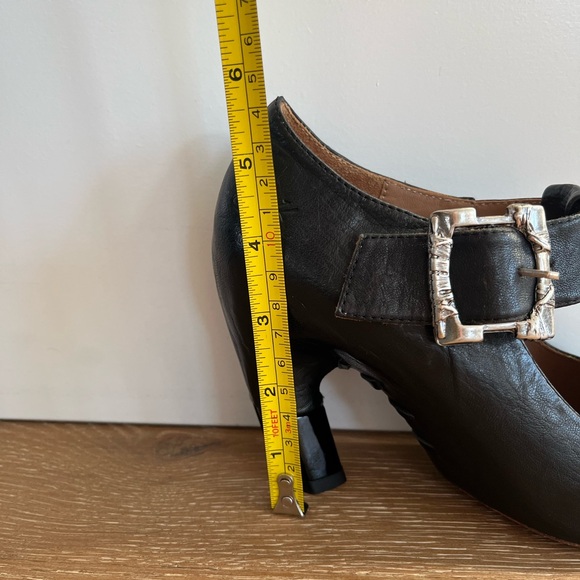 John Fluevog Rosella Heels - Picture 7 of 7